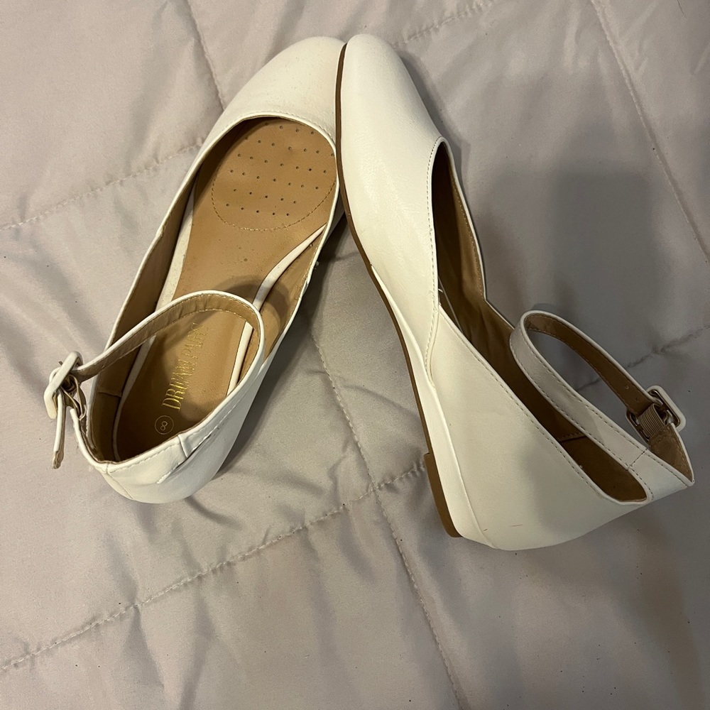 Women’s size 8 white shoes with ankle strap